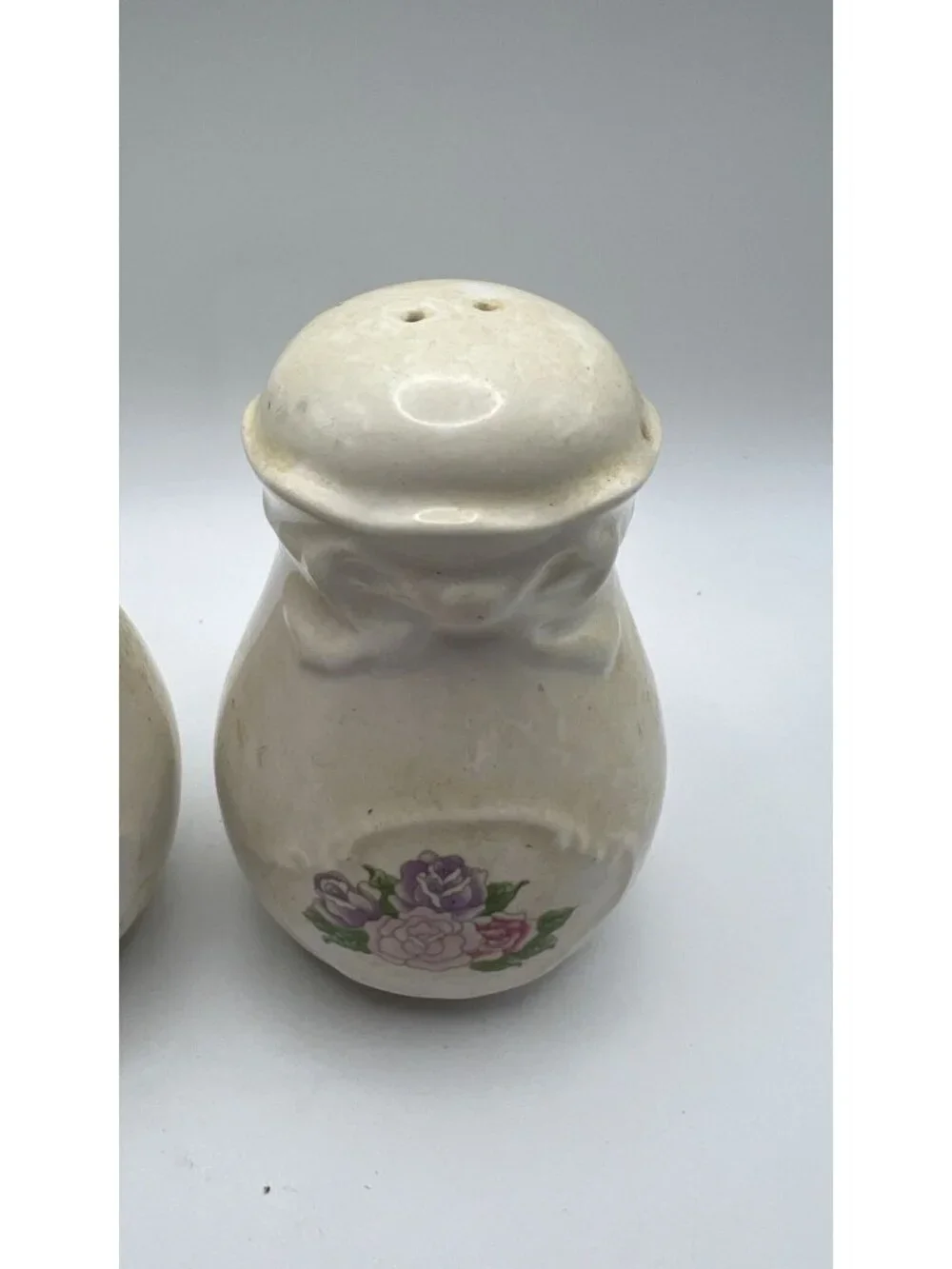 Vintage Ceramic Salt & Pepper Shakers With Floral Design & Bow Detail Made In Ta